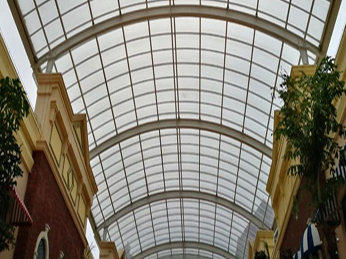 西寧屋面網架頂棚吊裝方案