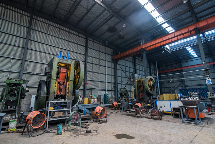 南京網(wǎng)架配件-錐頭加工車間